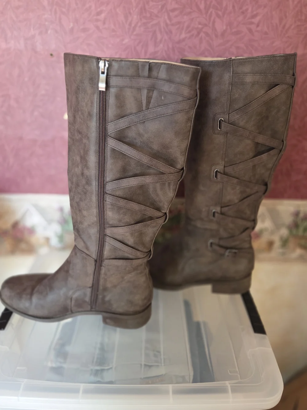 Women's Knee-High Zipper Brown Boots